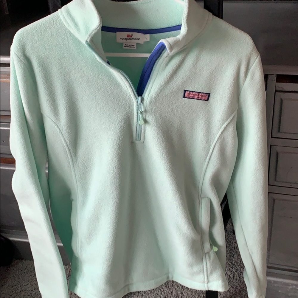 Vineyard vines fleece pullover